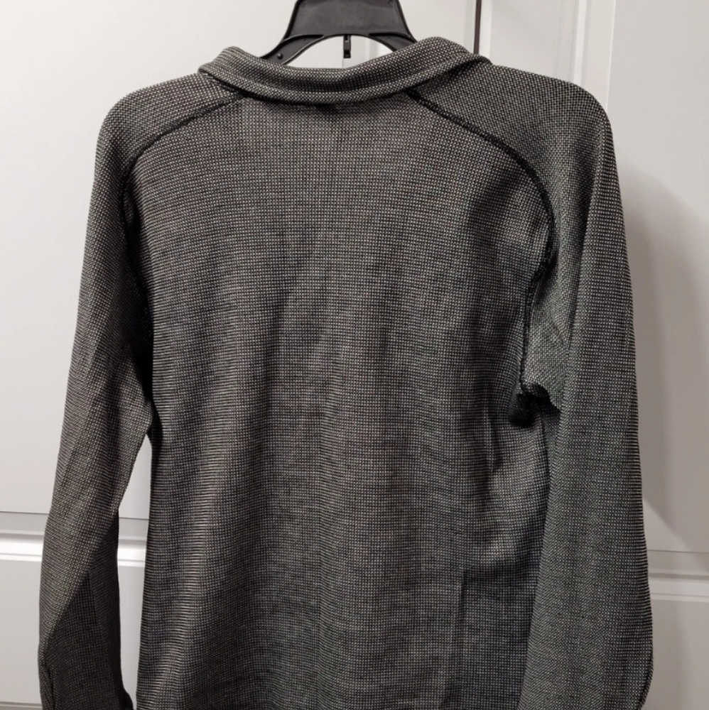 Amongst Others Men's Shirt Size: Medium - Picture 7 of 11